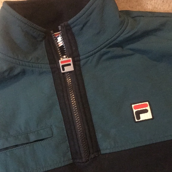 Vintage Fila pullover - Picture 3 of 6